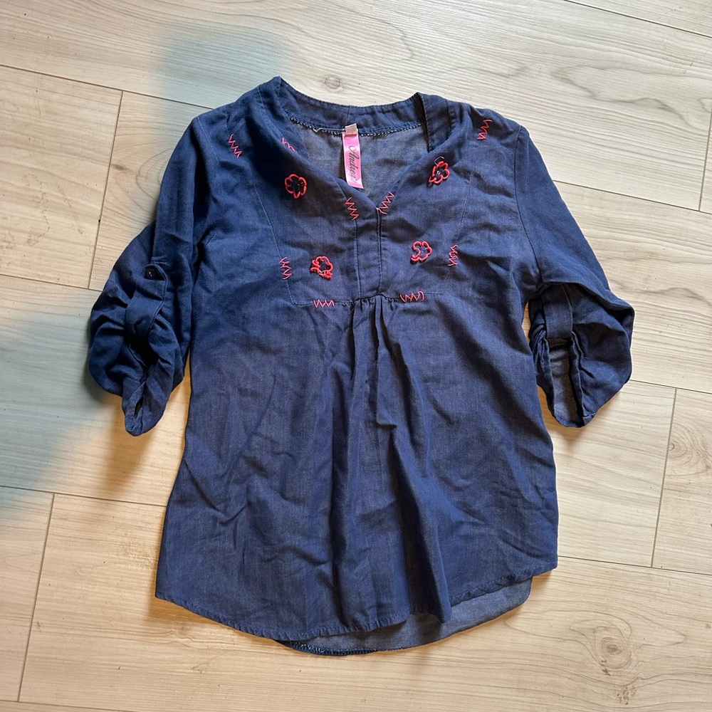 Little blouse for girls